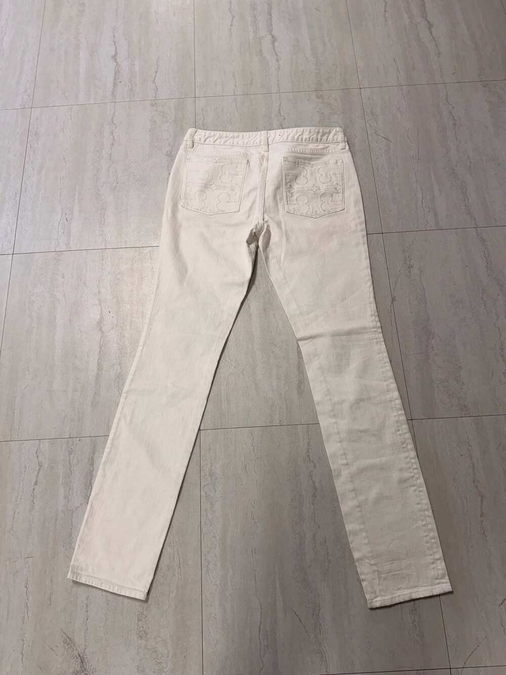 Tory Burch White Denim Jeans with Embroidered Logo Back Pockets